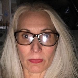 Meet your Posher, Robyn